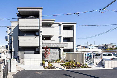 大阪府堺市西区鳳北町４丁 賃貸マンション