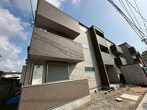 大阪府吹田市山田北 3階建 