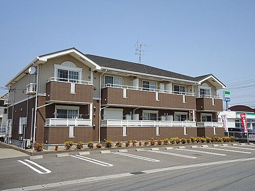 岐阜県大垣市築捨町３丁目 2階建