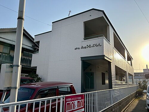 滋賀県米原市中多良１丁目 賃貸アパート