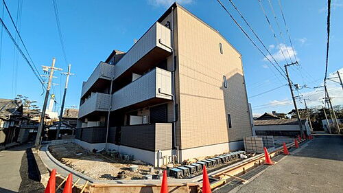大阪府貝塚市海塚１丁目 3階建 築1年未満