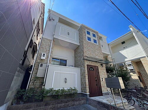 大阪府堺市西区浜寺石津町西４丁 築9年3ヶ月 2階建