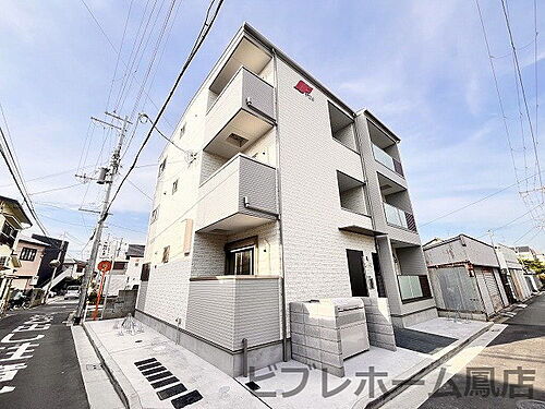 大阪府堺市西区浜寺石津町東５丁 築1年6ヶ月 3階建