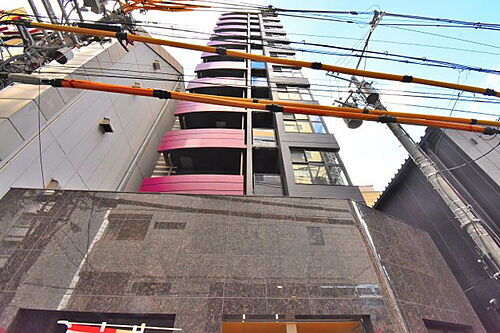 大阪府大阪市北区曾根崎新地２丁目 賃貸マンション