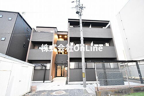 大阪府東大阪市荒本２丁目 築3年1ヶ月 3階建