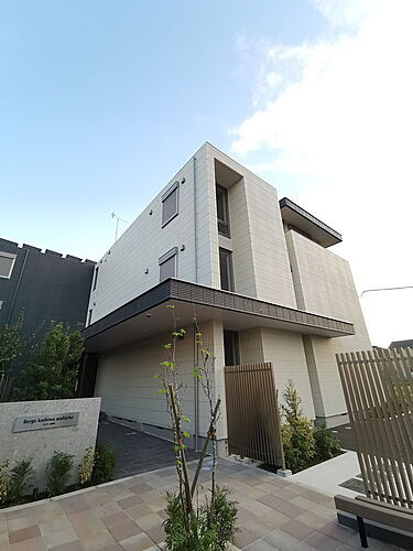 千葉県柏市旭町２丁目 3階建