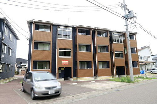 新潟県上越市春日山町１丁目 賃貸アパート
