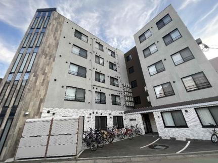 北海道札幌市中央区北七条西１１丁目 賃貸マンション
