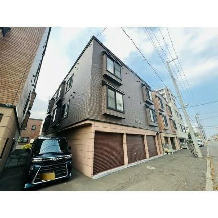 アプレシアール札幌ウナ 3階建