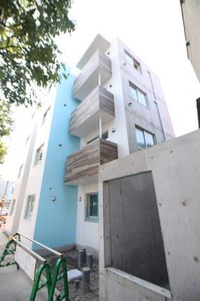 北海道札幌市白石区菊水一条２丁目 賃貸マンション