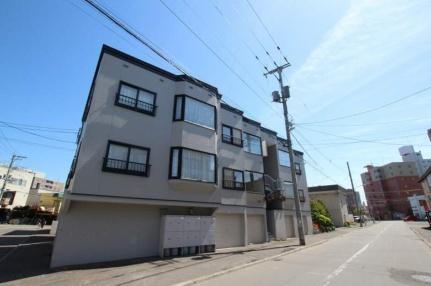 北海道札幌市豊平区美園十一条５丁目 賃貸アパート