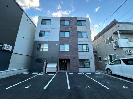 北海道札幌市白石区北郷三条４丁目 賃貸マンション