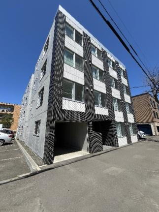 北海道札幌市東区北十八条東１７丁目 賃貸マンション