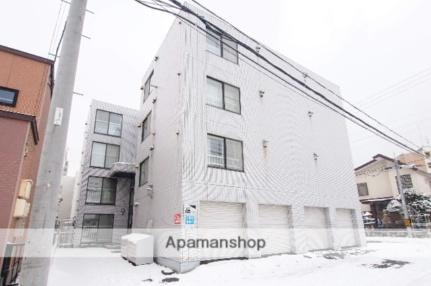 北海道札幌市白石区菊水六条２丁目 4階建