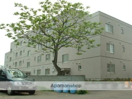 北海道札幌市白石区菊水九条１丁目 4階建