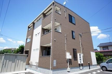 ボヌールソレイユ 3階建