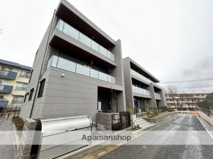 埼玉県さいたま市緑区大字中尾 3階建 