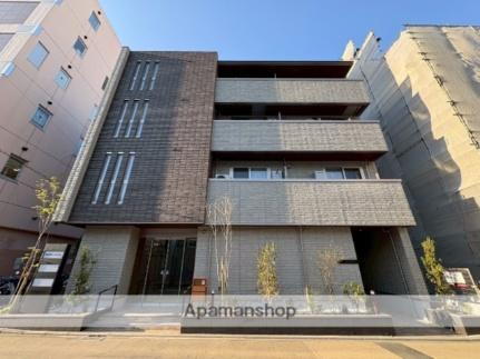 東京都八王子市横山町 4階建 