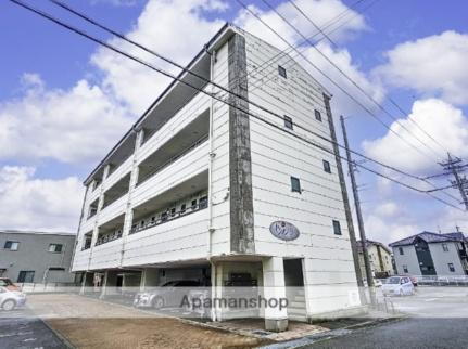 セシボン堀内ＩＩＩ 4階建
