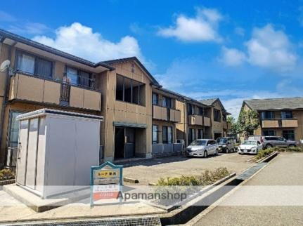 ルーナ鞍月　Ｂ棟 2階建