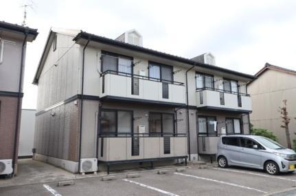 モンターニュリーブル　Ｂ棟 2階建