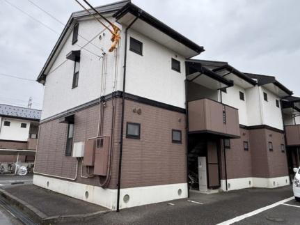 ロイヤルファミール　Ｂ 2階建