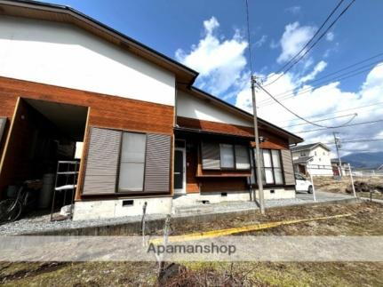 山梨県富士吉田市上吉田東８丁目 賃貸アパート