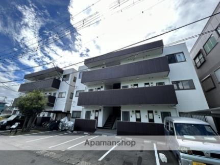 エクセレンス原Ａ棟 3階建