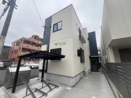 愛知県名古屋市千種区本山町２丁目 2階建 
