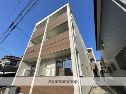 愛知県春日井市南花長町 3階建 