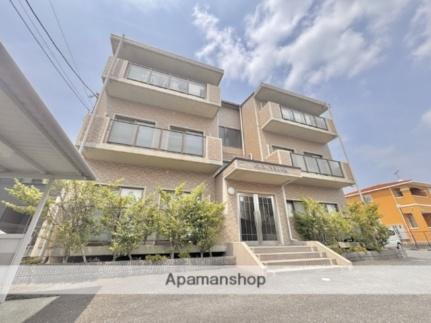 パレスラフィーネ 3階建
