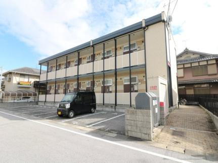 レオパレスカエデ 2階建