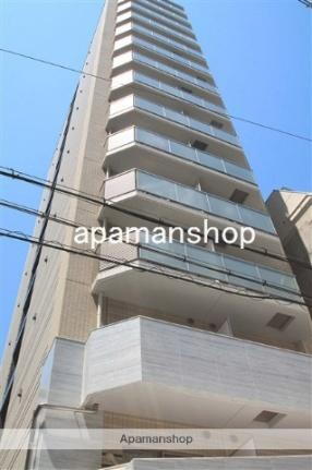 大阪府大阪市西区京町堀１丁目 15階建