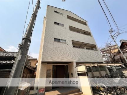 大阪府東大阪市小阪１丁目 4階建