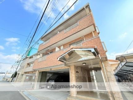 大阪府東大阪市森河内東１丁目 3階建