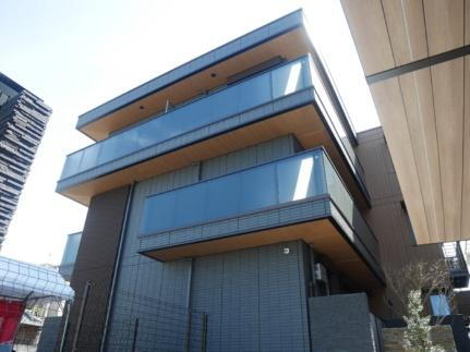 Ｏーｃｒｅｓｔ池田桃園 3階建