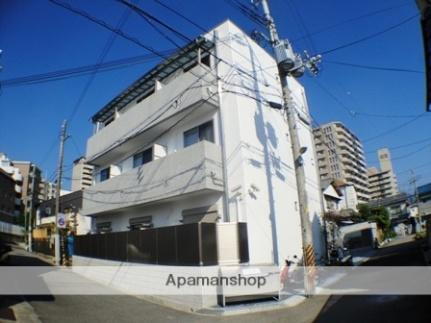 兵庫県宝塚市逆瀬川１丁目 3階建