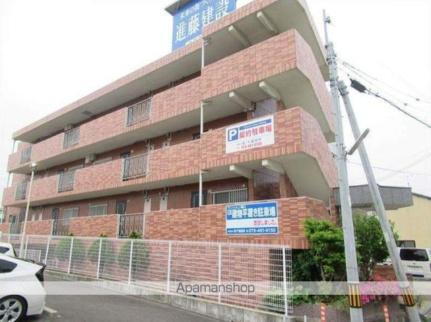 和歌山県和歌山市六十谷 3階建