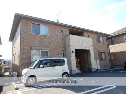 ファミールＡ 2階建