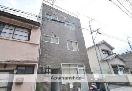 岡山県岡山市北区清輝本町 3階建