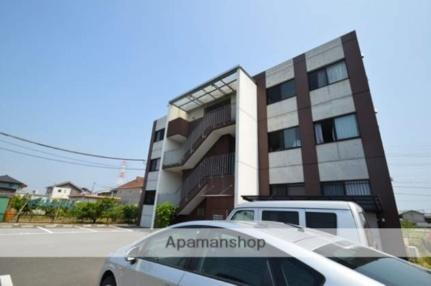 サバーブテラス黒崎新町 3階建