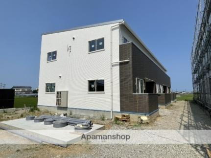 徳島県阿南市羽ノ浦町中庄那東原 2階建