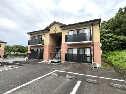 熊本県宇城市松橋町内田 2階建