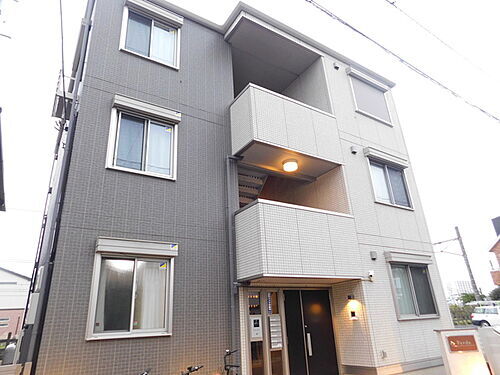 神奈川県海老名市国分北２丁目 3階建 築9年9ヶ月