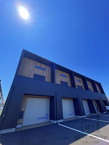 大阪府岸和田市箕土路町１丁目 2階建 