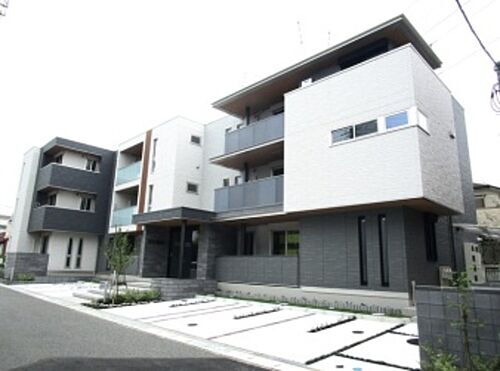 千葉県市川市塩焼３丁目 3階建 築2年1ヶ月