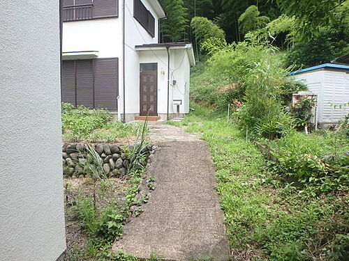 東京都八王子市上柚木 2階建