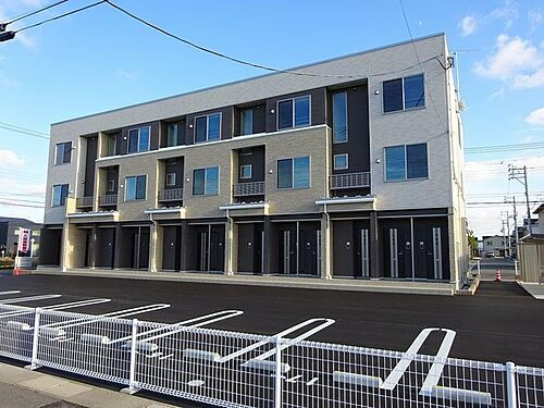 新潟県新潟市中央区鳥屋野南２丁目 3階建 築9年10ヶ月