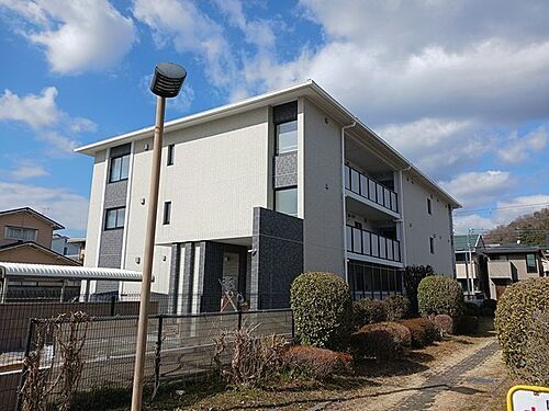 京都府京都市左京区下鴨北芝町 3階建 築1年未満