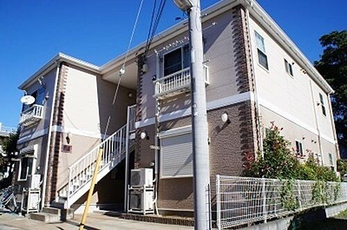 千葉県浦安市堀江４丁目 2階建